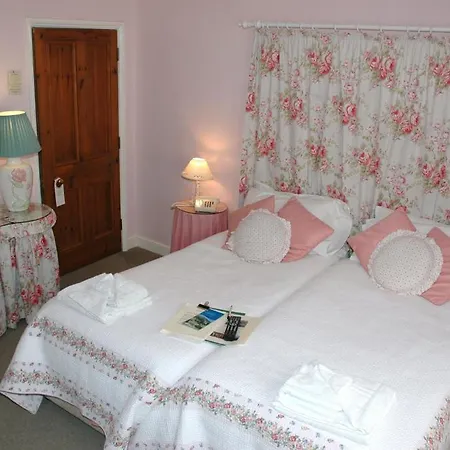 Guest house The At 4*